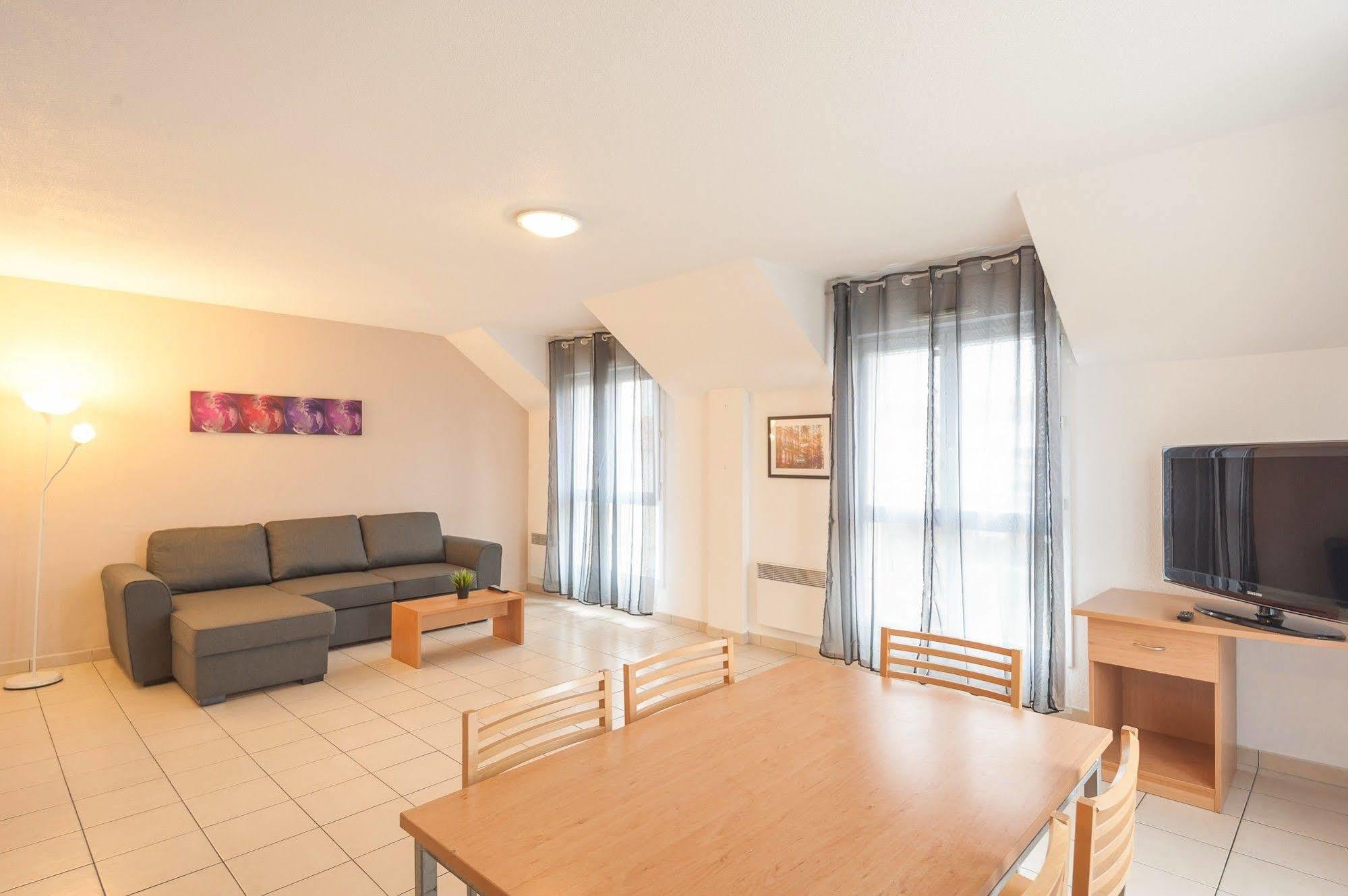 City Residence Marne-La-Vallee-Bry-Sur-Marne Noisy-le-Grand Ngoại thất bức ảnh